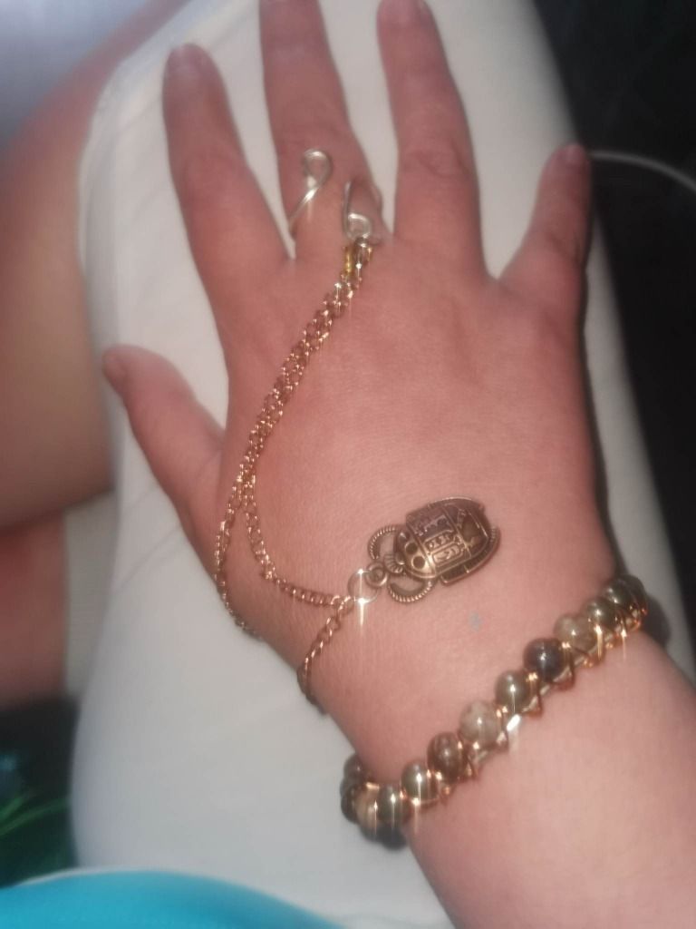 Le bracelet bague egype de sabrina