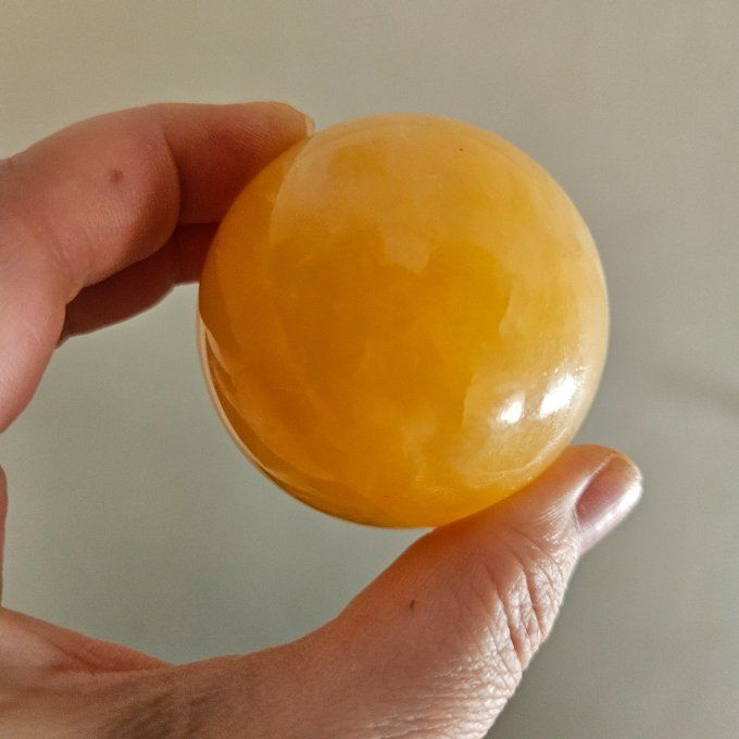 Sphère calcite Jaune 60mm