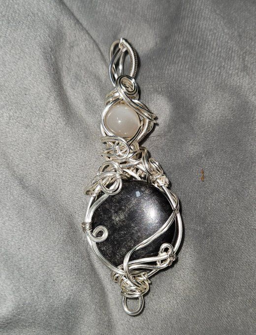 Amulette Hekate , Déesse de la Magie et d'outre monde 