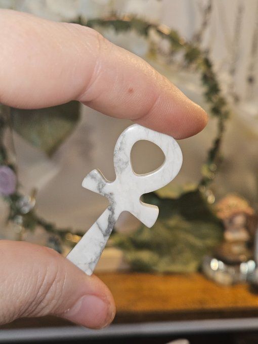 Ankh d'Howlite