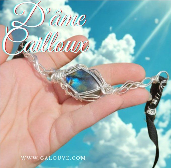 Labradorite- L'oeil du monde 