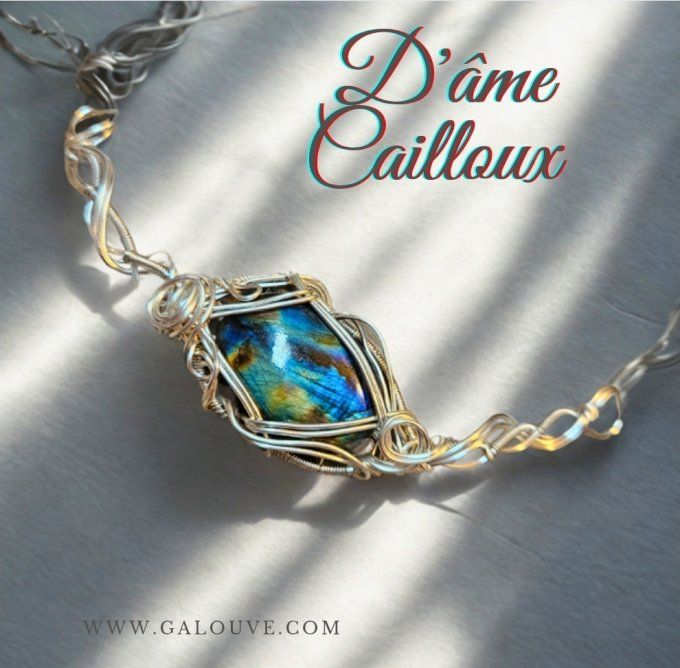 Labradorite- L'oeil du monde 