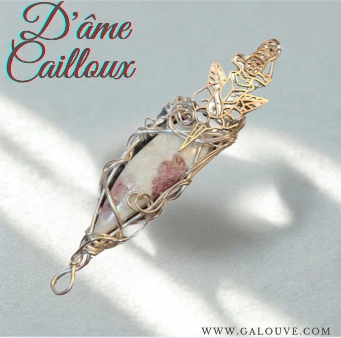 Tourmaline rose sur matrice (Rubellite )
