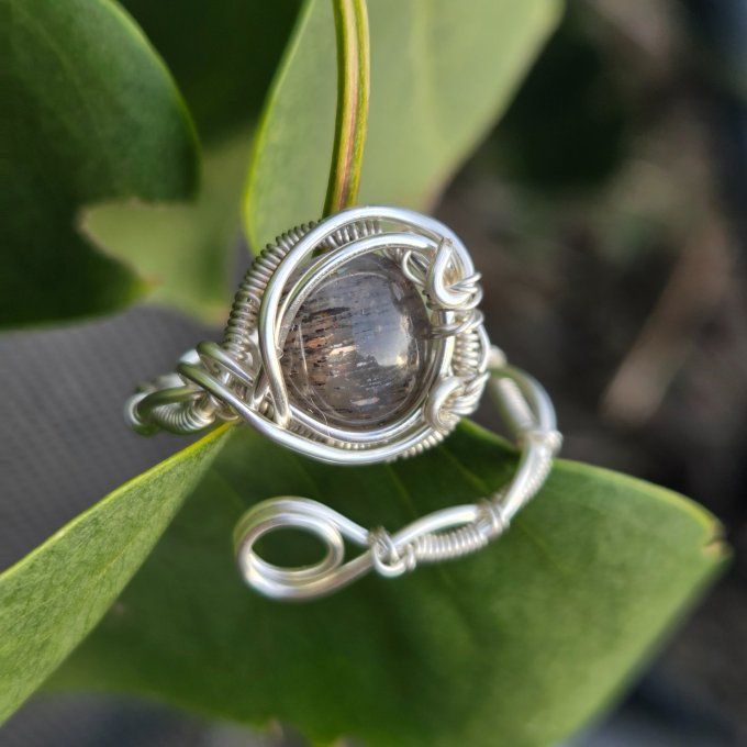 Pierre de soleil Lattice Noire- Bague ajustable  