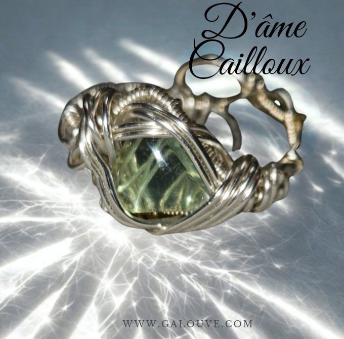 Fluorite Verte - bague courrone: ✨Clarté, Protection et Équilibre Émotionnel✨ 