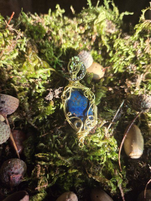 Azurite -Pendentif pierre bleu intense -Amulette Orcoeur cuivre