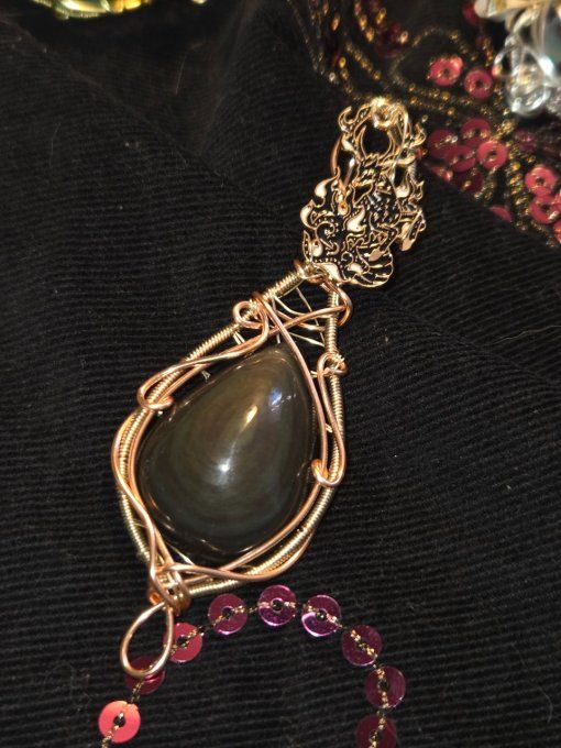 Pendentif  Œil Céleste – Protection & Clarté Spirituelle -Or cuivre rose 