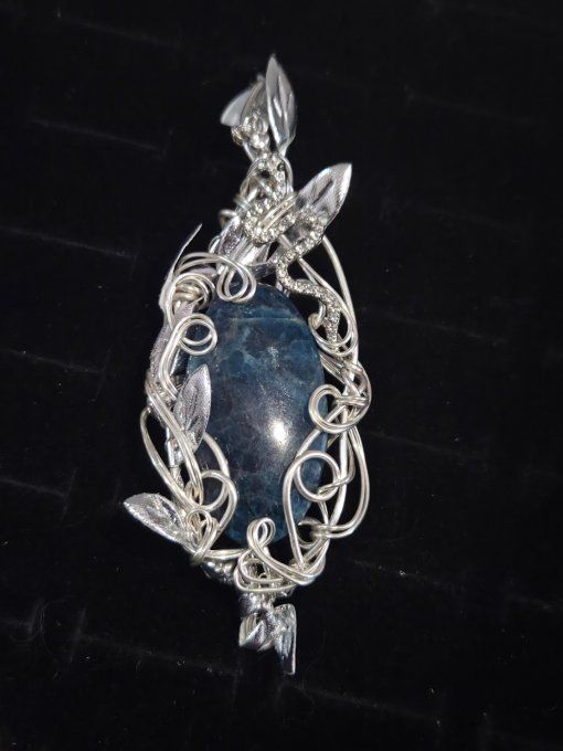 Amulette Argent En Apatite Bleue – Pierre De Communication & Clarté