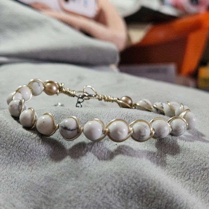 Howlite  