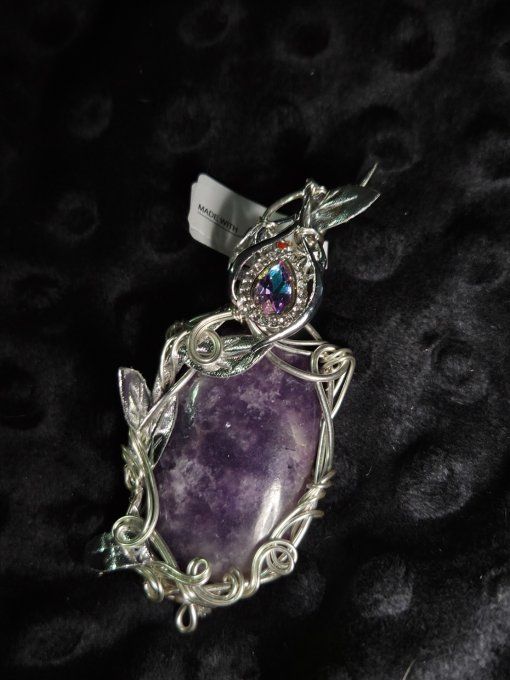 Amulette Argent Lépidolite – Stabilité, Sérénité Et Équilibre