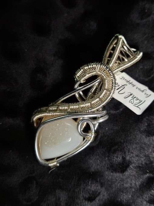  Amulette Agate Blanche – ✨Pierre de Douceur & d’Harmonie   ✨