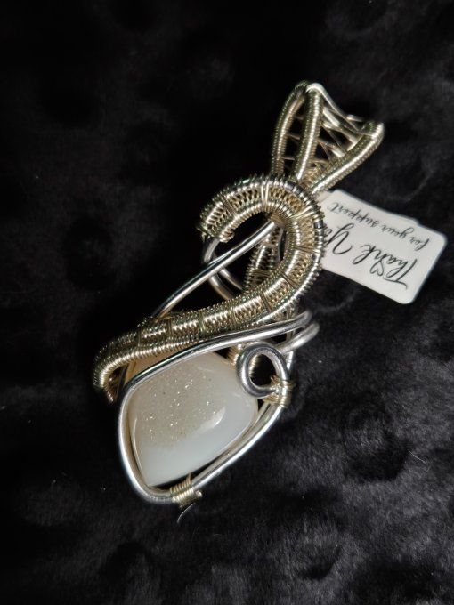  Amulette Agate Blanche – ✨Pierre de Douceur & d’Harmonie   ✨