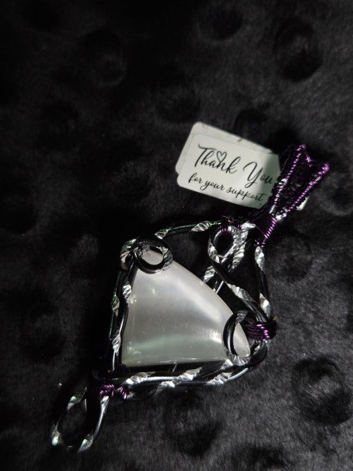 Amulette Selenite ✨ Purification, Sérénité et Harmonie