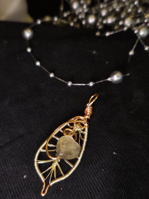 Amulette mica -Lepidolite dorée