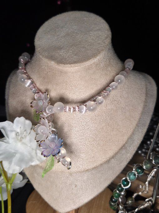 Collier Celeste en Selenite  : harmonie et douceur modulable 