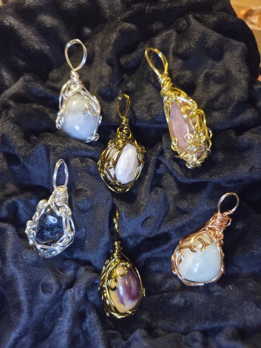 Service de Rénovation de Bijoux et Amulettes – Nettoyage, Remontage et Rituel Énergétique