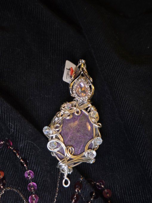 Légende d'hiver stichtite serpentine : Compassion & Protection 