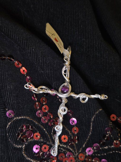 Croix Argent & Cabochon Améthyste – Sérénité & Sagesse Spirituelle