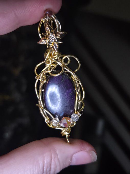 Pendentif Etoile d’or Purpurite  – Liberté Intérieure  .