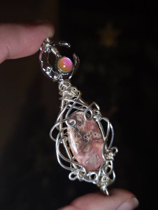 Pendentif Lunaire Rhodochrosite – Apaisement, Sérénité & Protection