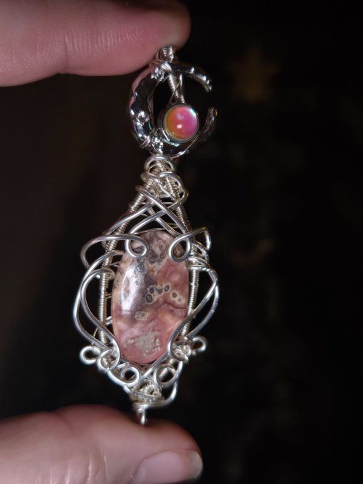 Pendentif Lunaire Rhodochrosite – Apaisement, Sérénité & Protection