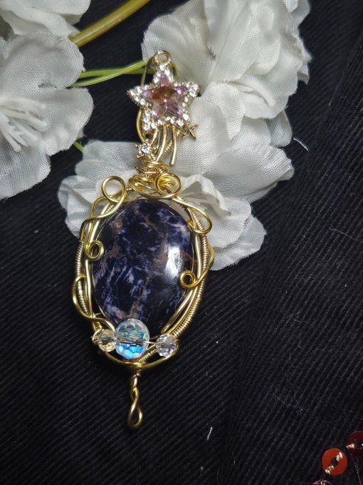 Pendentif Sodalite or ❤️ cuivre– Humilité, Courage Et Communication  