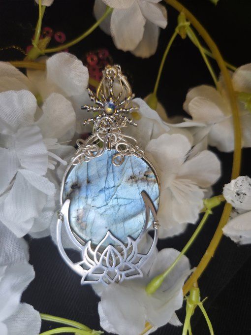 Triple lune ciel de brume : Labradorite