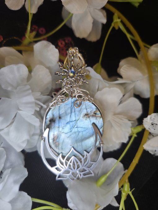 Triple lune ciel de brume : Labradorite 