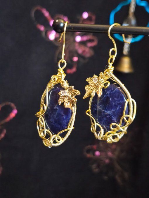 Boucle d'oreille Sodalite Or : peurd primaire & anxieté.