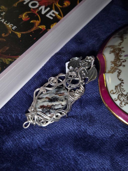 Pendentif amulette en Astrophyllite 