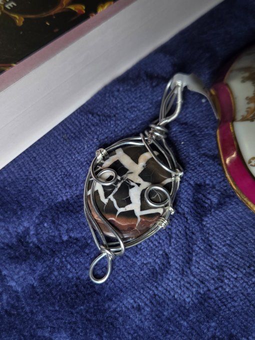 Amulette Septaria sauvage Madagascar ✨ Tempérance et soulagement