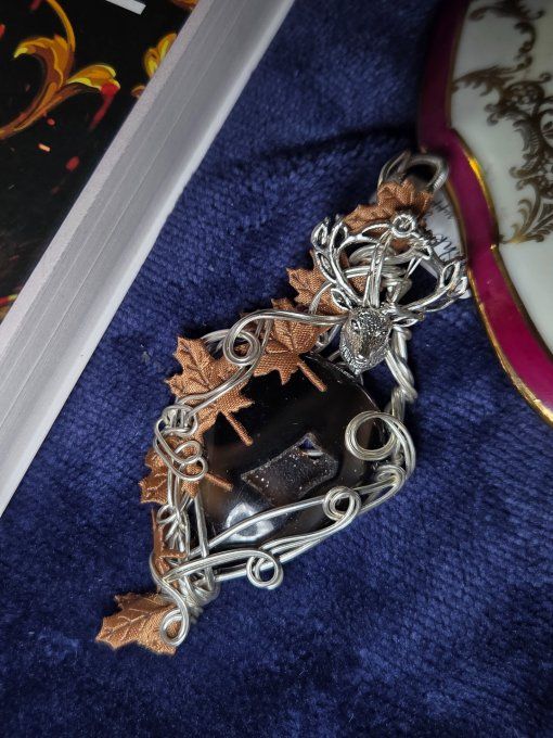 Pendentif Amulette En Sardonyx – Stabilité, Protection & Force Intérieure