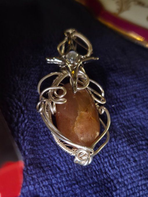 Pendentif Argent Pierre de Soleil Lattice : pierre de joie & vitalité