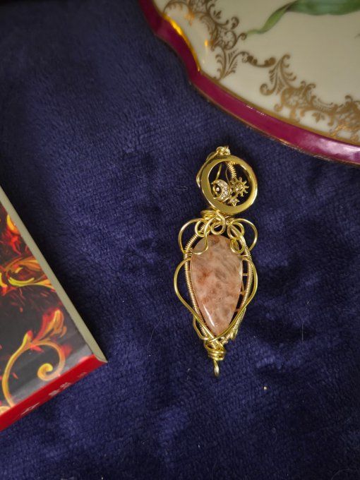 Pendentif Or Pierre de Soleil -joie confiance  & vitalité