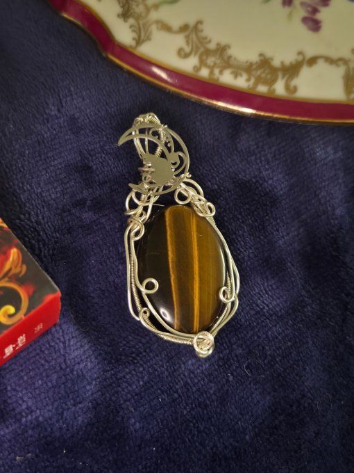 Pendentif Oeil de tigre ☀️Protection Solaire et Chance
