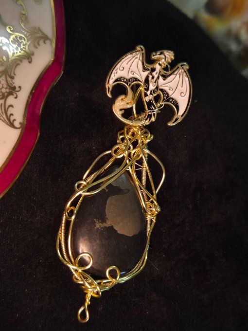 Amulette Dragon Chalcopyrite -Une Pierre d'eveil ✨