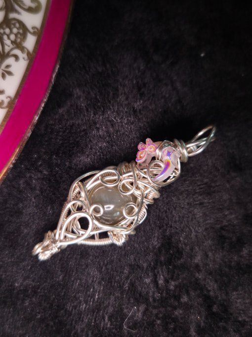 Pendentif en Scapolite – Protection , Deprime & chance 