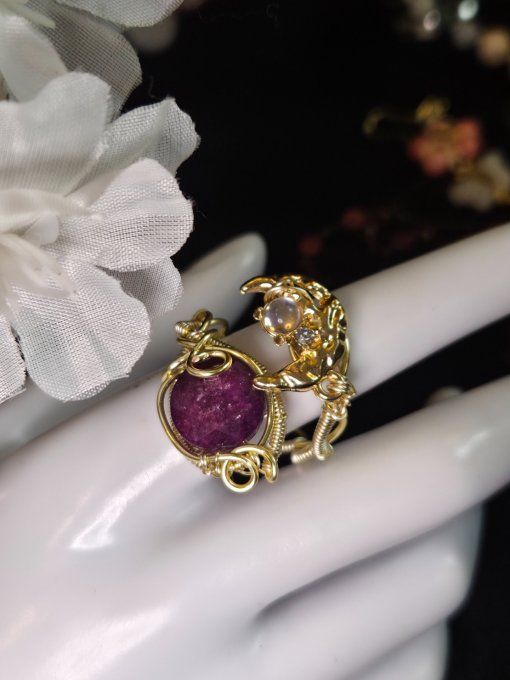 Bague Sugilite Lune  :Paix Intérieure &  Delivrance 