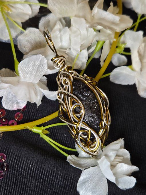 Pendentif Tektite : pomme poison