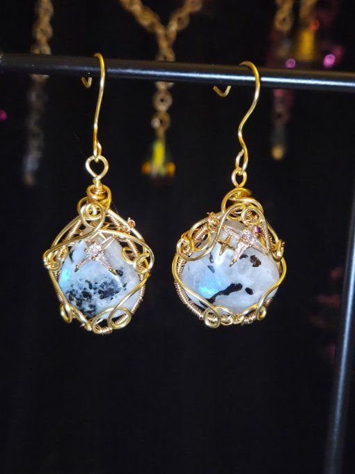 Boucle d’oreille or Pierre de lune ✨ Péristerite ✨  
