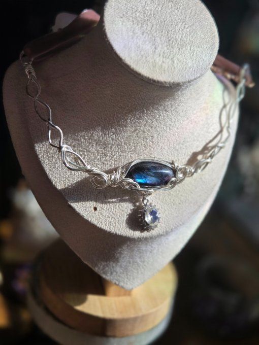Constellation de Cassiopée : collier Labradorite Bleu