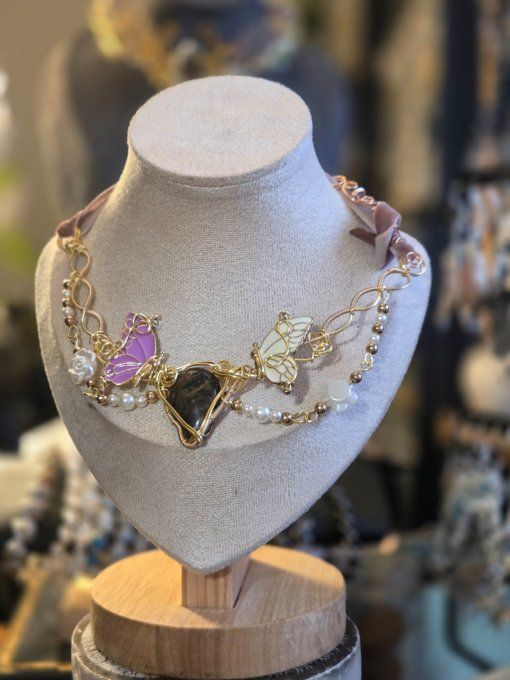 Collier Fortuna - chalcopyrite.