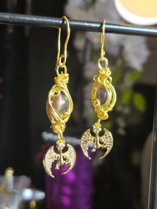 Boucle d'oreille Pierre de soleil Noire- confiance et joie 