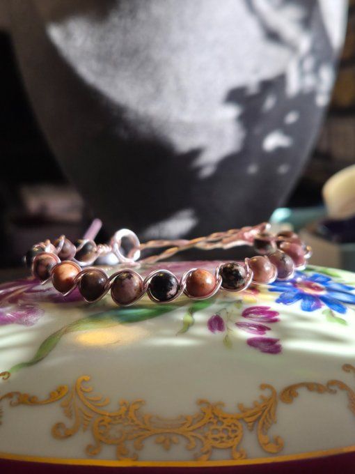 Bracelet Rhodonite – Apaise Le Cœur Et Répare L’Âme