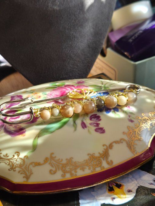 Broche perle a composer 