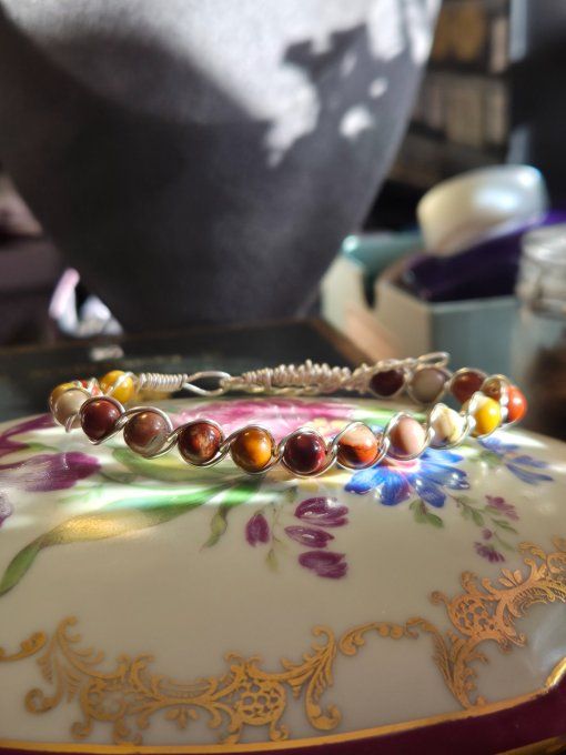 Bracelet Jaspe Mookaite – Joie, Énergie & Protection   