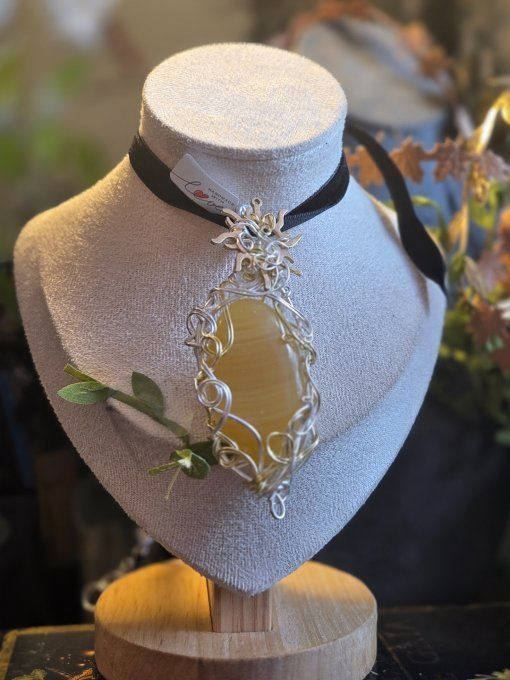 Pendentif Aragonite jaune Or✨ Ancrage et patience ✨