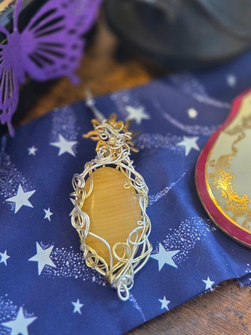 Pendentif Aragonite jaune Or✨ Ancrage et patience ✨