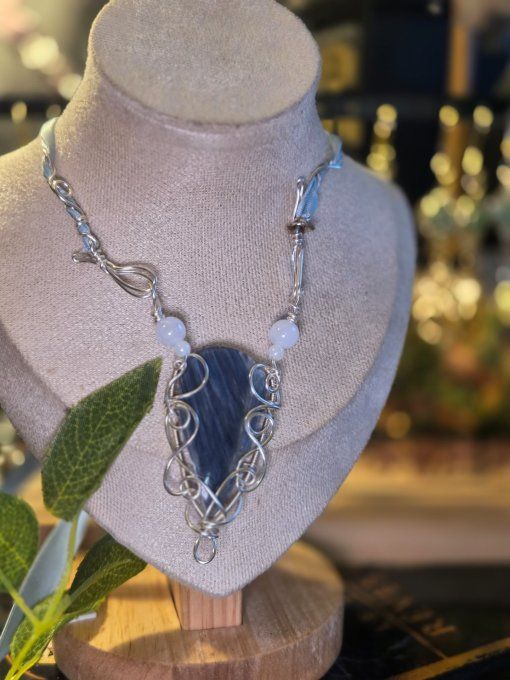  Pendentif Cyanite ✨  Clarté & d’Équilibre✨