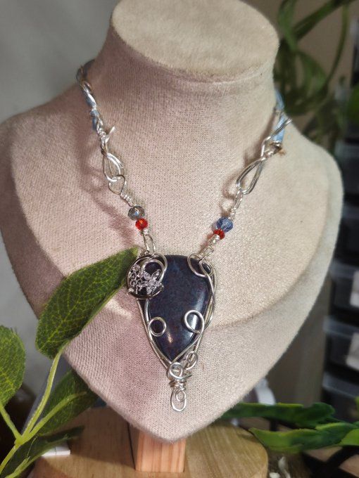 Collier Rubis sur Cyanite ✨Force et Transformation ✨